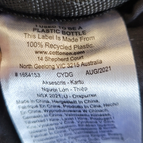 TYPO backpack 🎒 - Picture 2 of 7